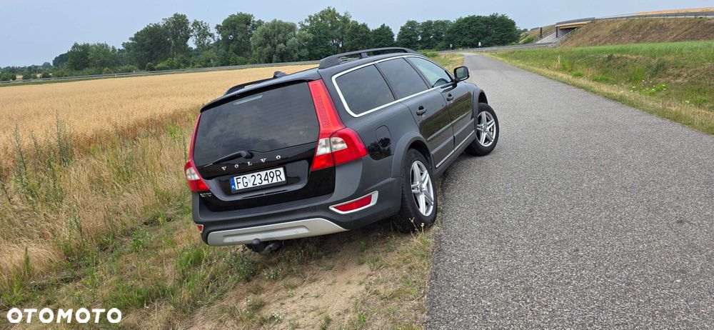 Volvo XC 70 - 4