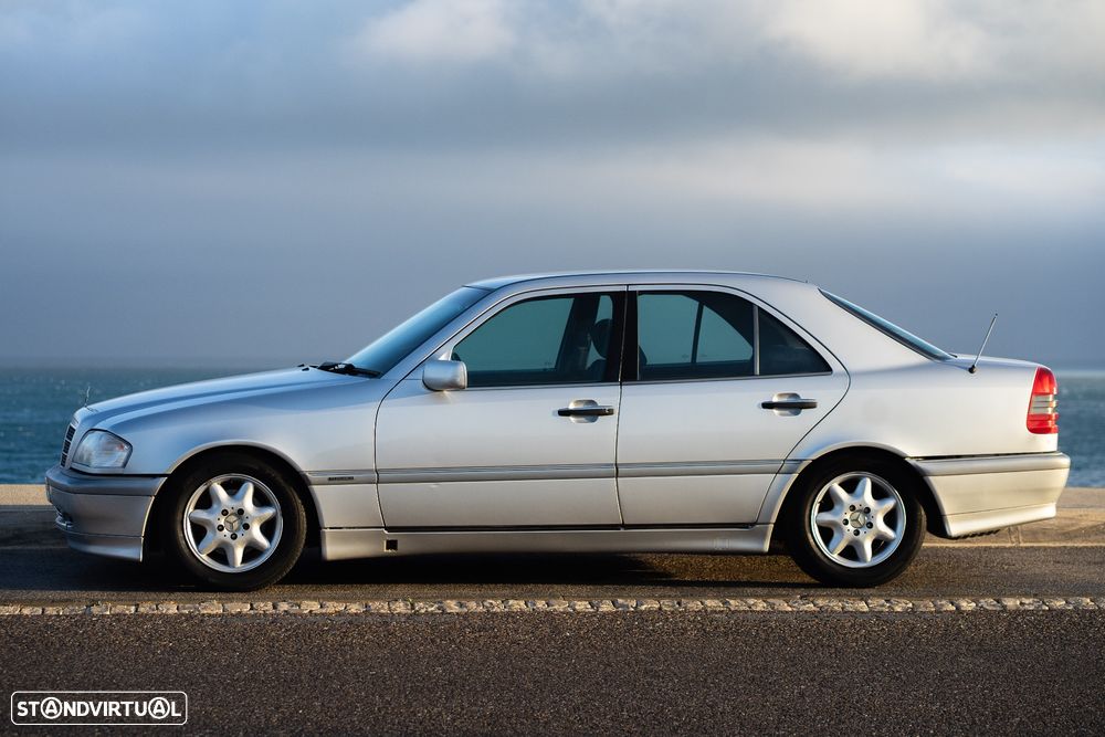 Mercedes-Benz C 250 TD - 5