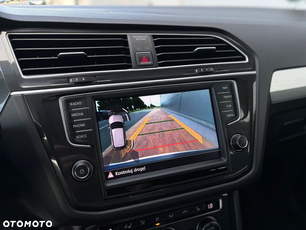 Volkswagen Tiguan 2.0 TDI SCR 4Motion DSG IQ.DRIVE - 25