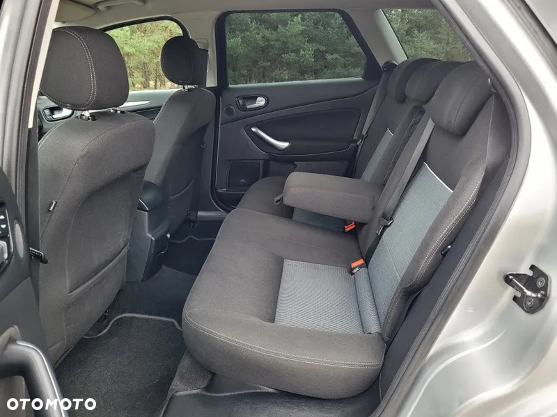 Ford Mondeo - 26