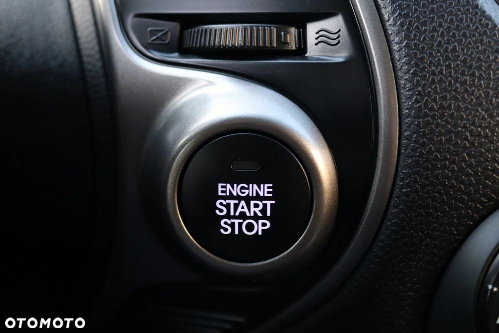 Hyundai ix35 1.6 2WD Fifa World Cup Edition - 33
