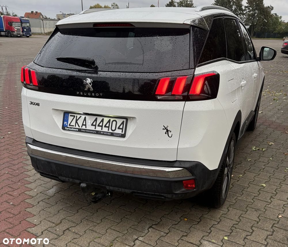 Peugeot 3008 1.2 PureTech Allure S&S - 5
