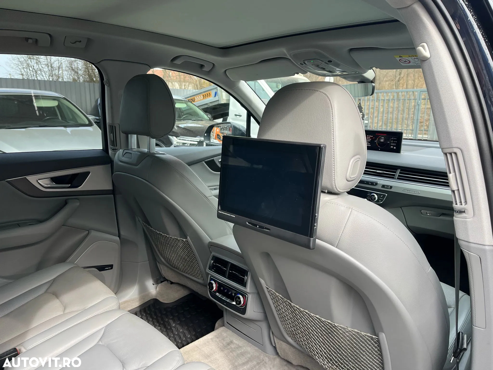 Audi SQ7 4.0 TDI quattro Tiptronic - 12