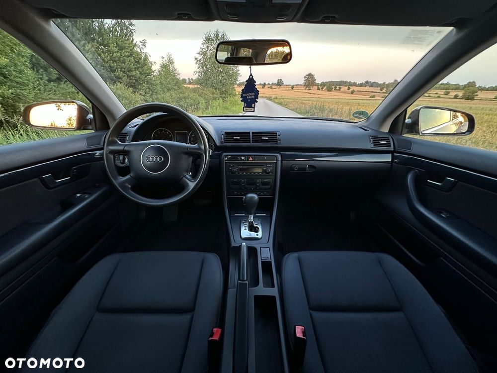 Audi A4 Avant 1.8T Multitronic - 12