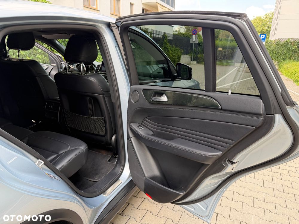 Mercedes-Benz GLE 350 d 4Matic 9G-TRONIC AMG Line - 19