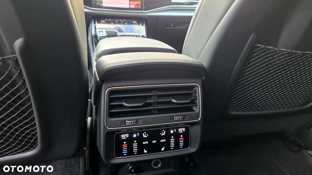 Audi Q8 55 TFSI mHEV Quattro Tiptronic - 15