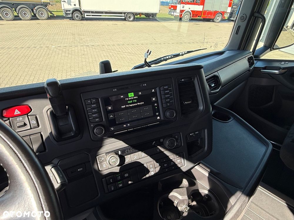 Scania 460R - 9