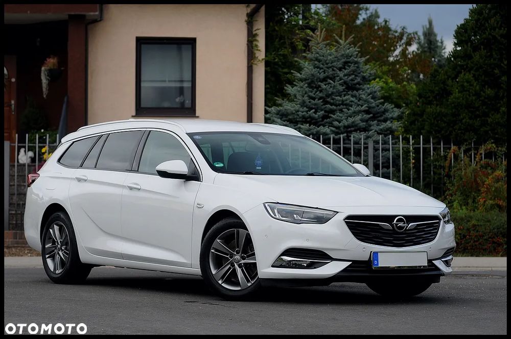 Opel Insignia - 2