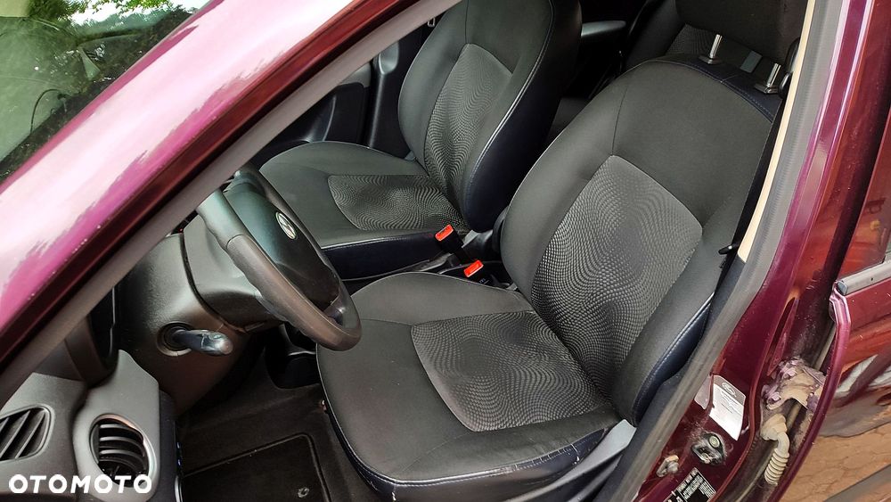 Hyundai i10 1.1 Edition 20 - 4
