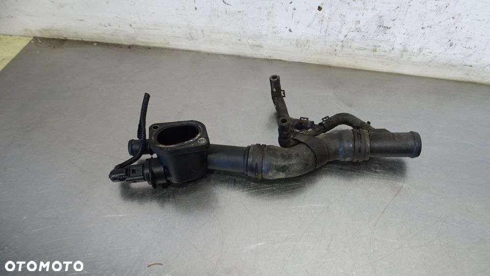 OBUDOWA TERMOSTATU VOLKSWAGEN TOURAN I 2.0 - 1