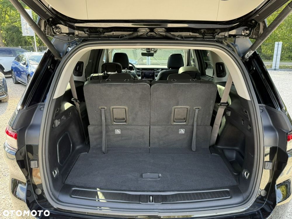 Jeep Grand Cherokee - 19