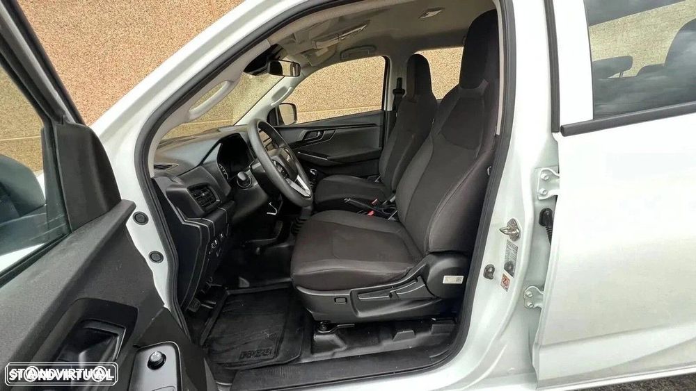 Isuzu D-Max - 13