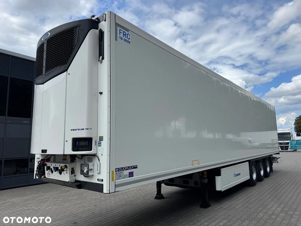 Krone Hakowa, Carrier Vector HE19, Nowe opony!! - 5