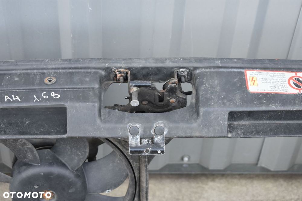 PAS PRZEDNI AUDI A4 B5 1.6B - 6