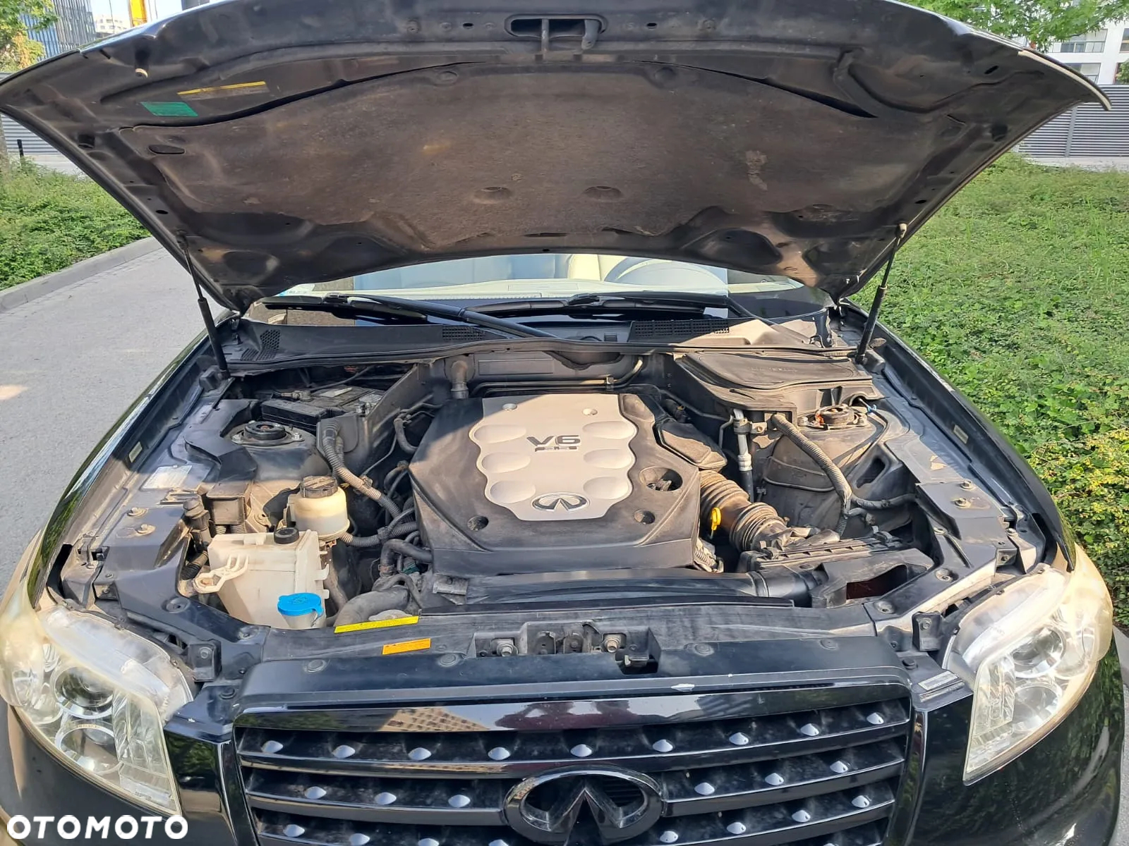 Infiniti FX FX35 - 13