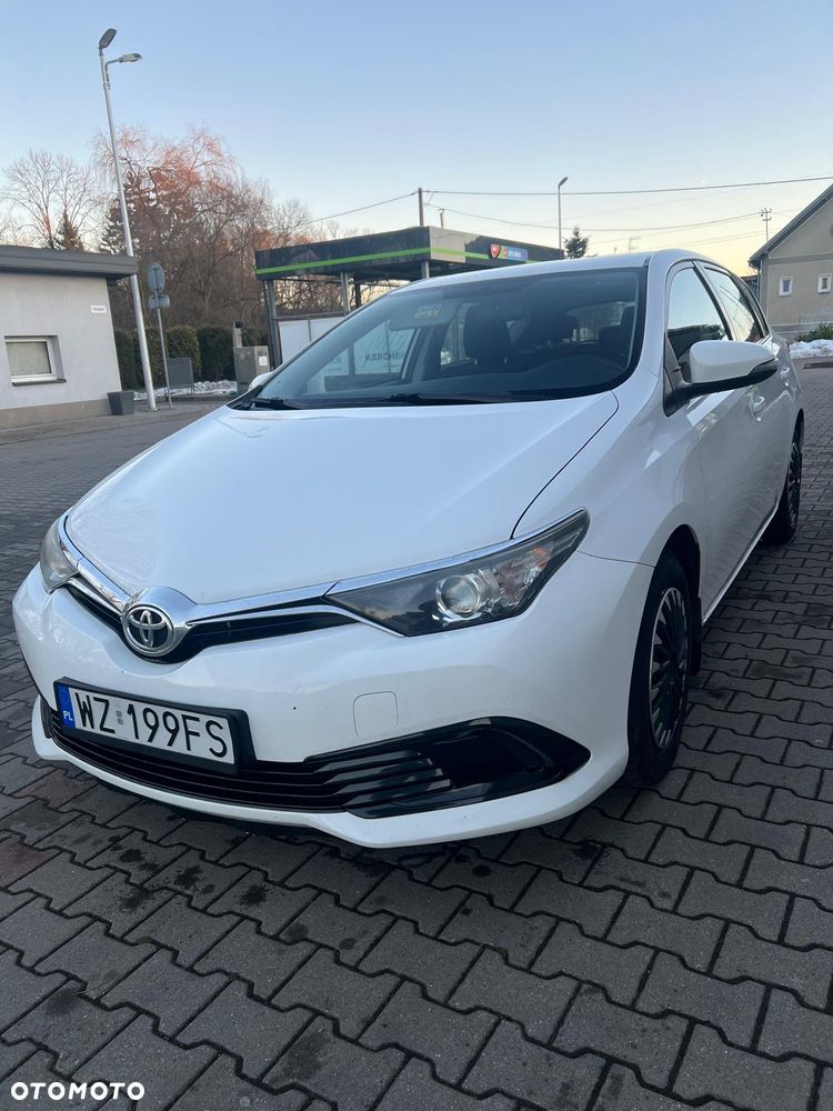 Toyota Auris 1.4 D-4D Comfort - 2