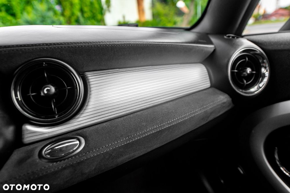 MINI Cooper S 50 Camden - 35