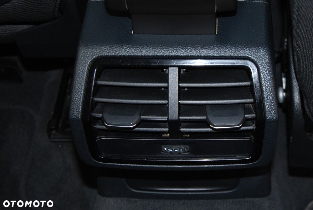 Audi Q3 40 TFSI Quattro Advanced S tronic - 36