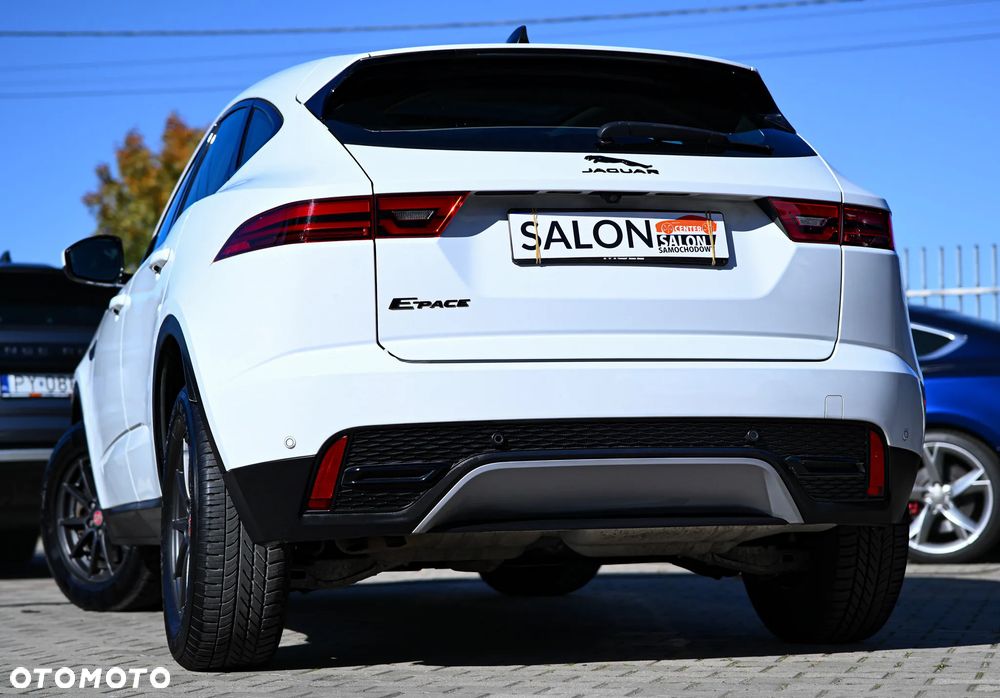 Jaguar E-Pace 2.0 D165 mHEV AWD R-Dynamic Black - 34