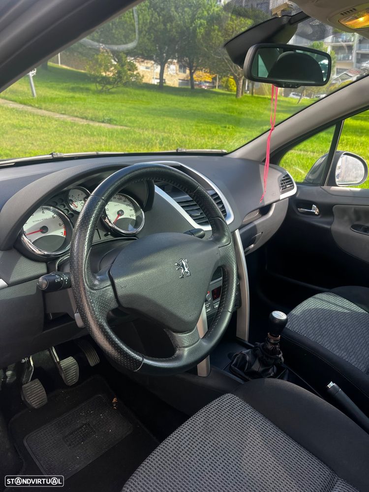 Peugeot 207 SW 1.4 Premium - 15