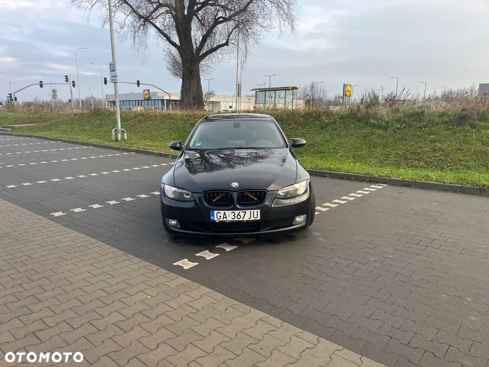BMW Seria 3 325i - 1