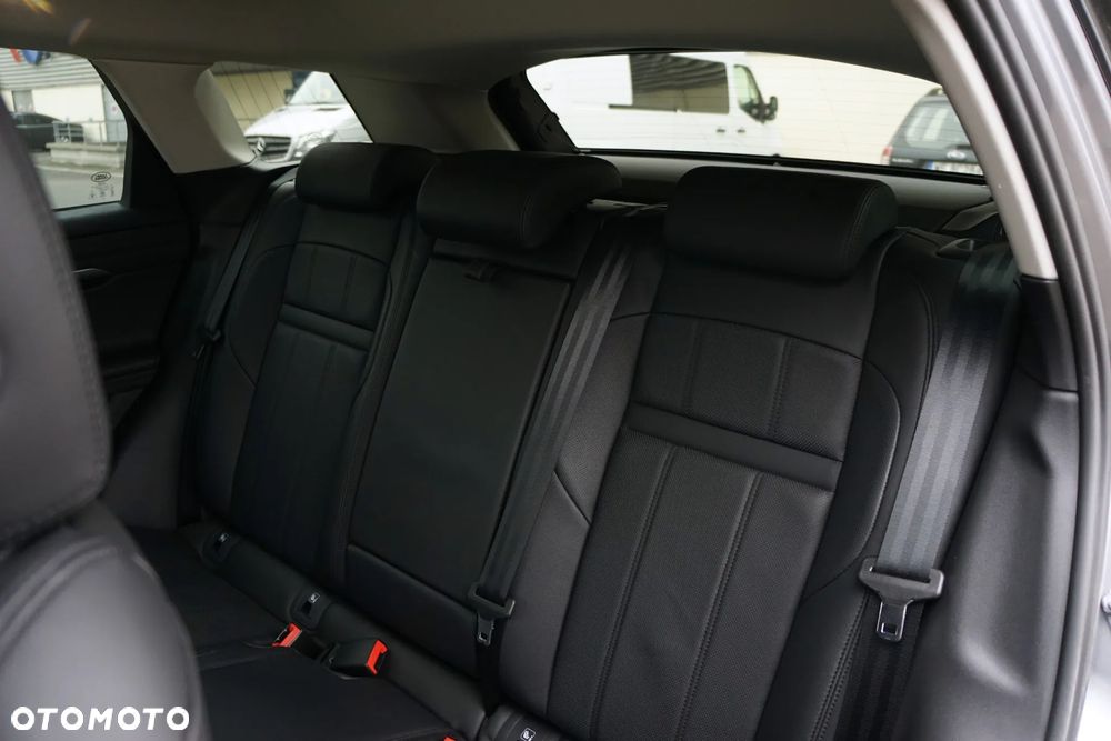 Land Rover Range Rover Evoque - 26