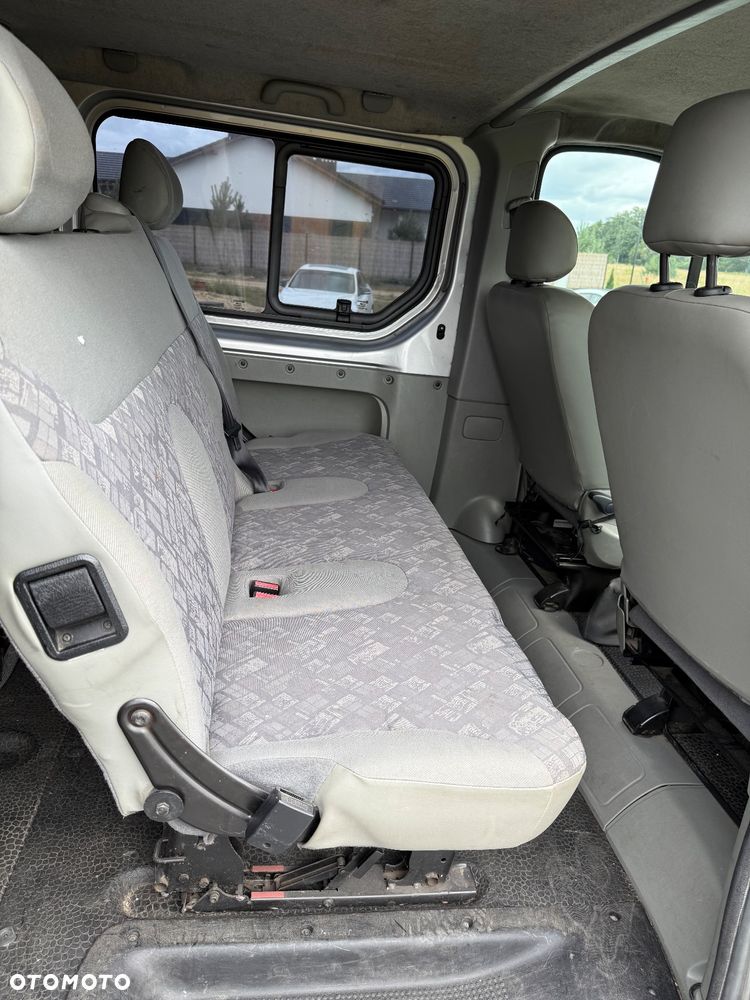 Opel Vivaro - 11