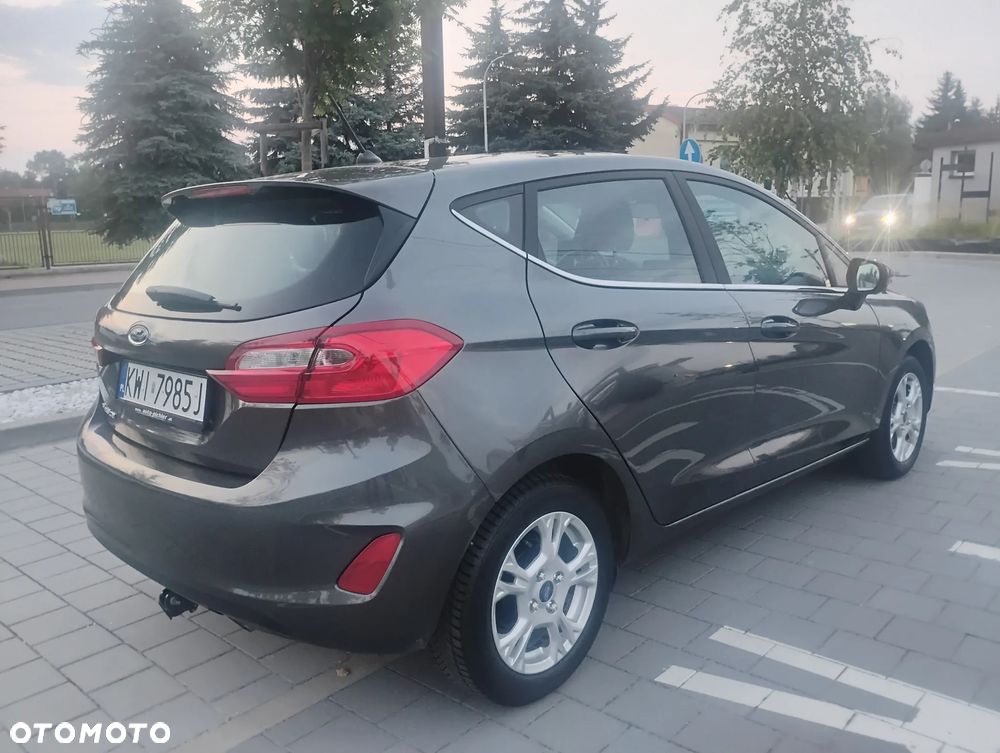 Ford Fiesta 1.1 S&S TREND - 4