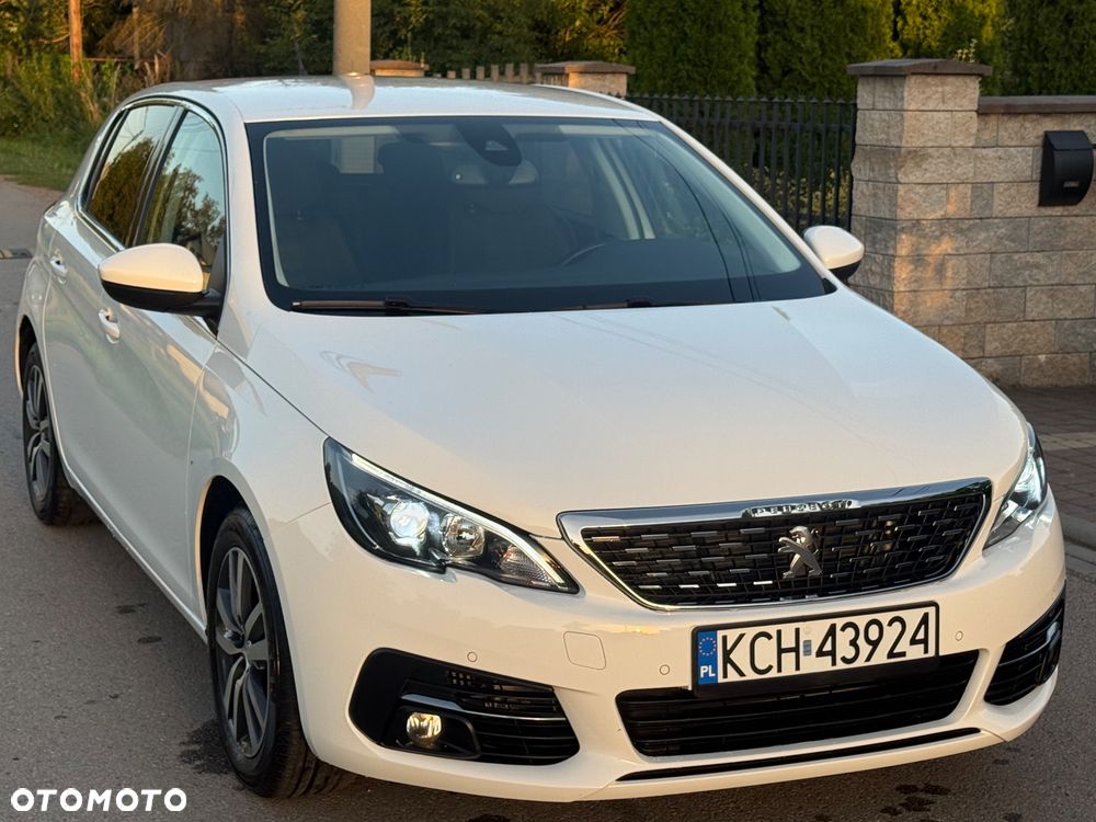 Peugeot 308 1.2 PureTech Allure S&S - 28