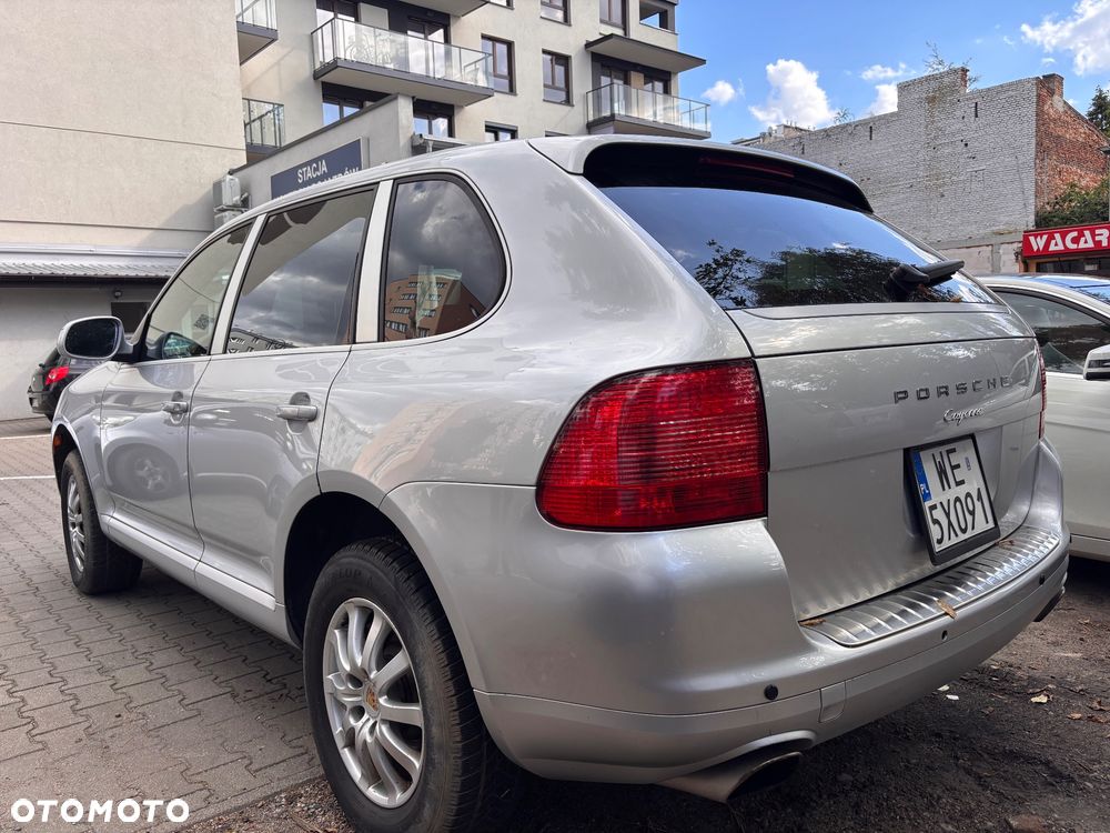 Porsche Cayenne - 3