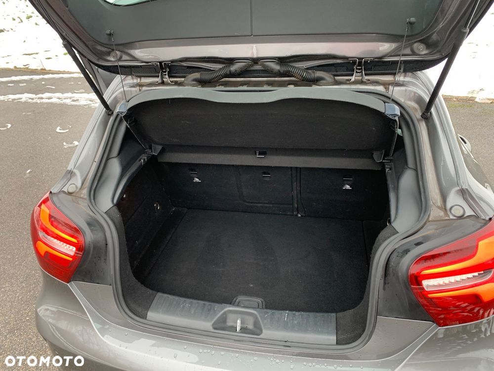 Mercedes-Benz Klasa A 180 (BlueEFFICIENCY) AMG Sport - 16