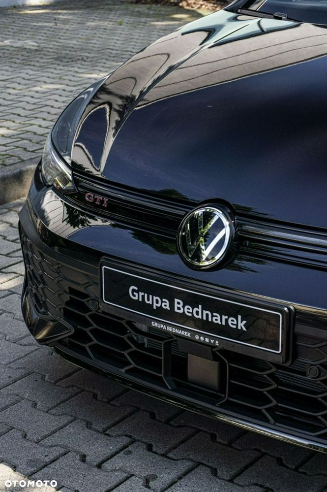 Volkswagen Golf - 20