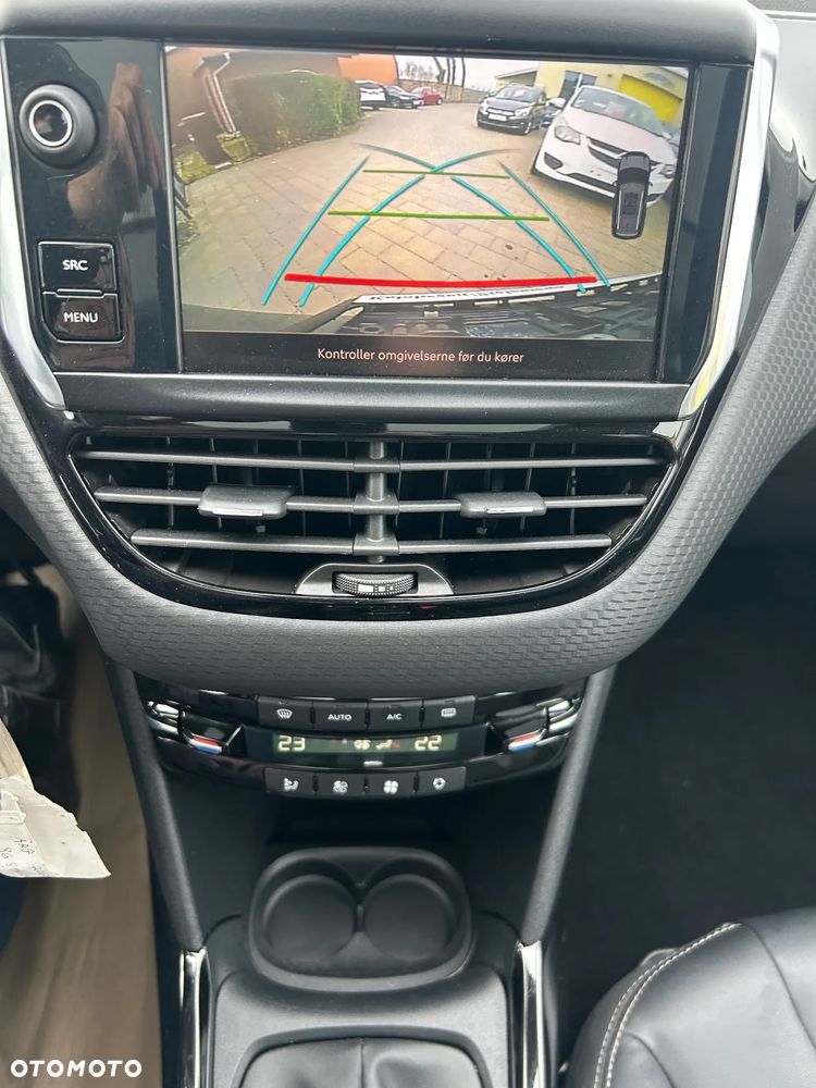 Peugeot 2008 BlueHDi 100 STOP & START Allure - 24