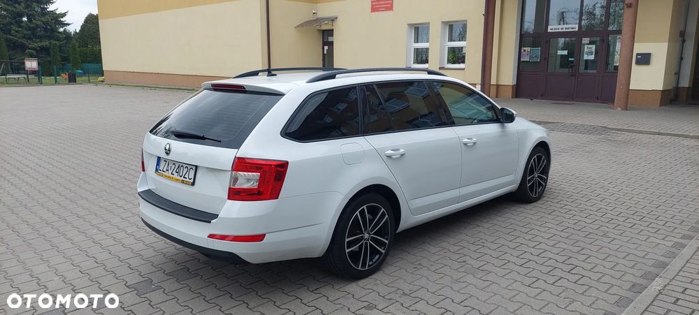 Skoda Octavia 1.6 TDI Active DSG - 4