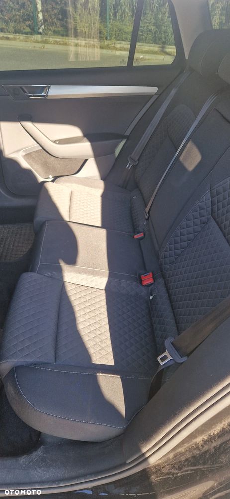 Skoda Superb 2.0 TDI Ambition DSG - 7