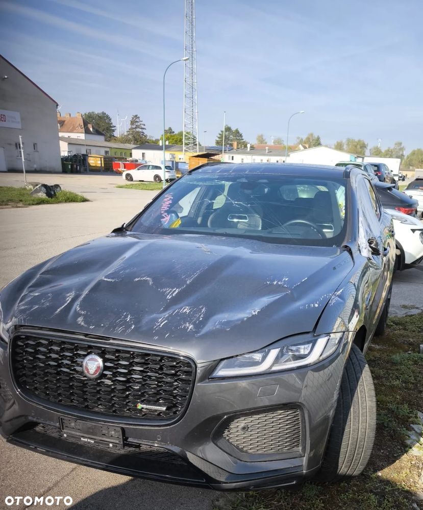 Jaguar F-Pace 2.0 P250 mHEV AWD R-Dynamic SE - 1