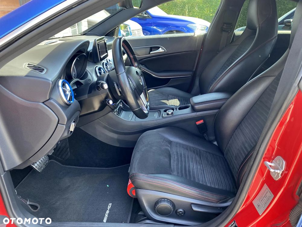 Mercedes-Benz CLA 200 7G-DCT AMG Line - 31