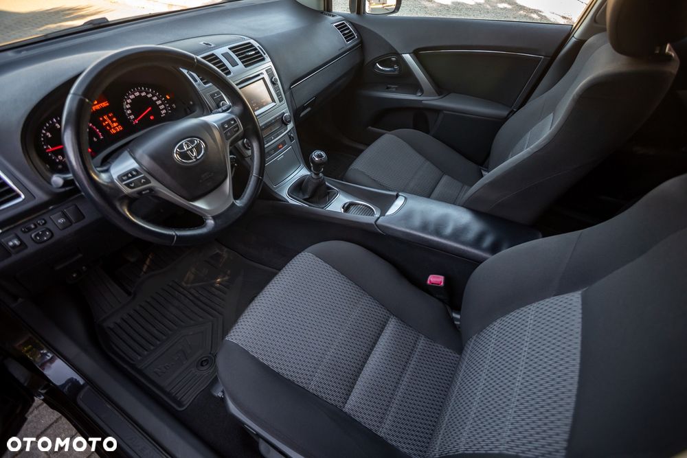 Toyota Avensis 2.2 D-4D Executive - 15