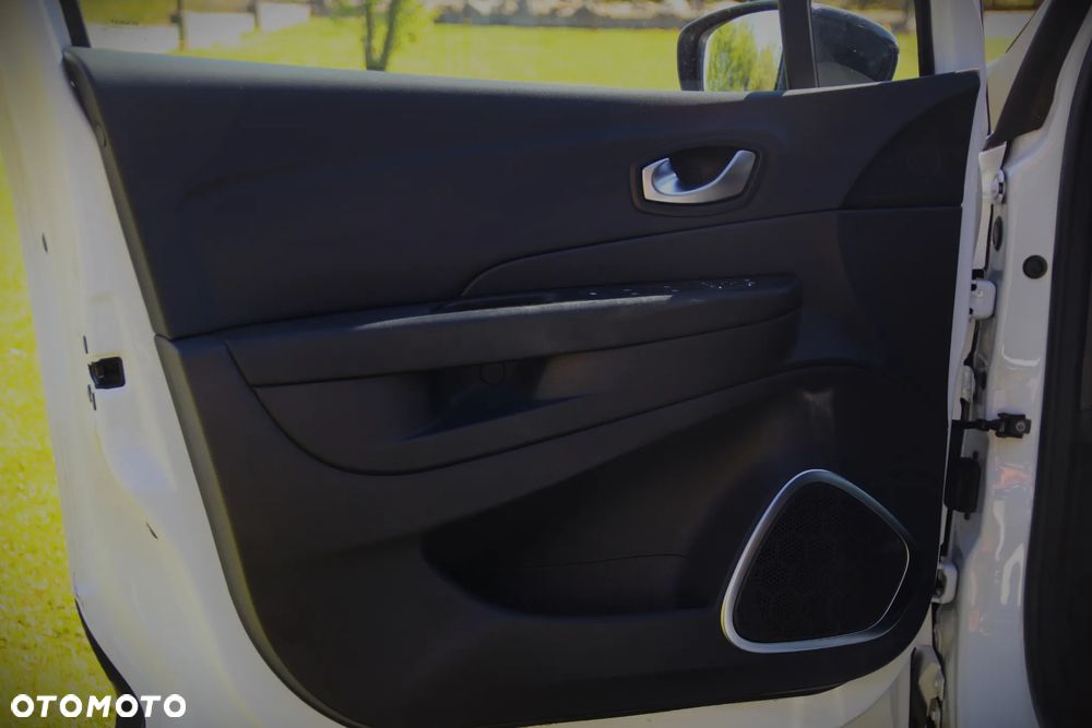 Renault Captur - 19