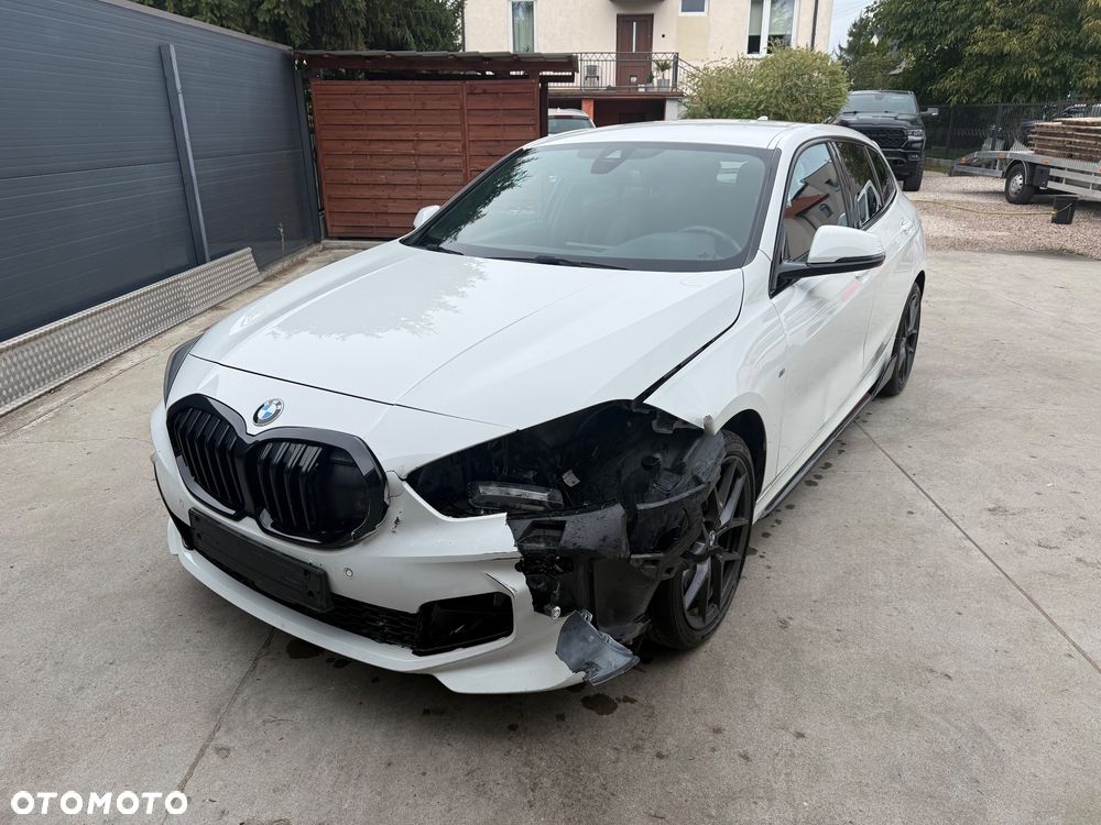 BMW Seria 1 120d xDrive Edition M Sport Shadow - 4
