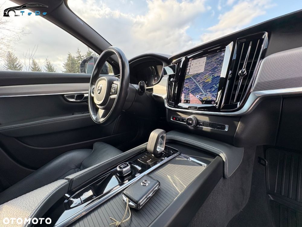 Volvo V90 Cross Country B5 D AWD Core - 27