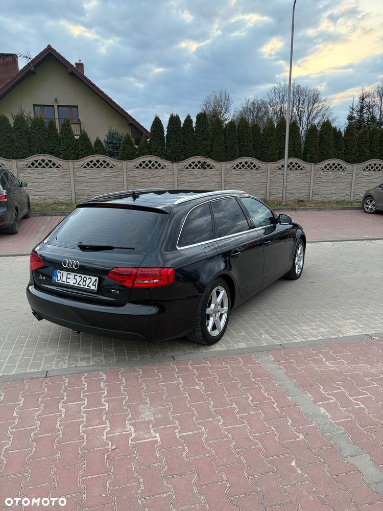 Audi A4 Avant - 8