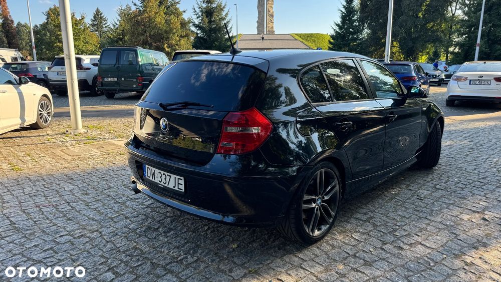 BMW Seria 1 118d DPF - 16