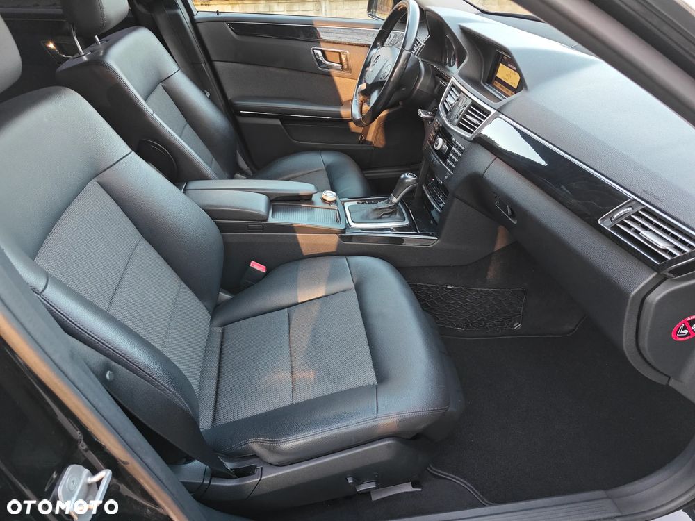 Mercedes-Benz Klasa E 200 CDI DPF BlueEFFICIENCY Automatik Avantgarde - 27