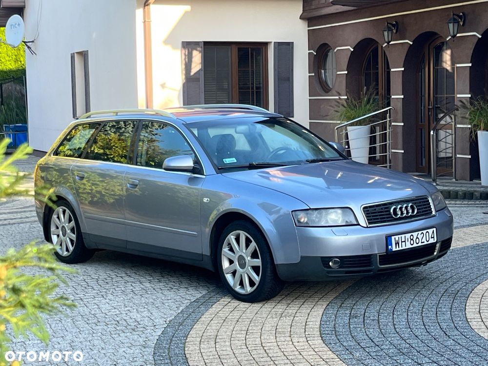 Audi A4 Avant - 1
