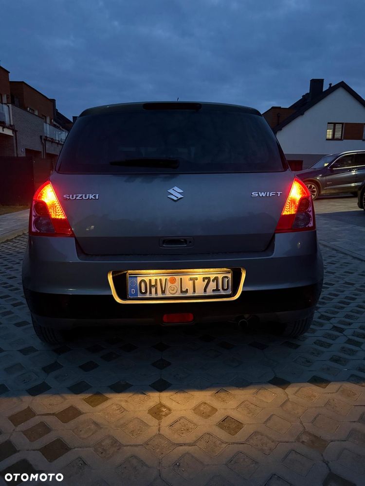 Suzuki Swift 1.3 DDiS Comfort - 35