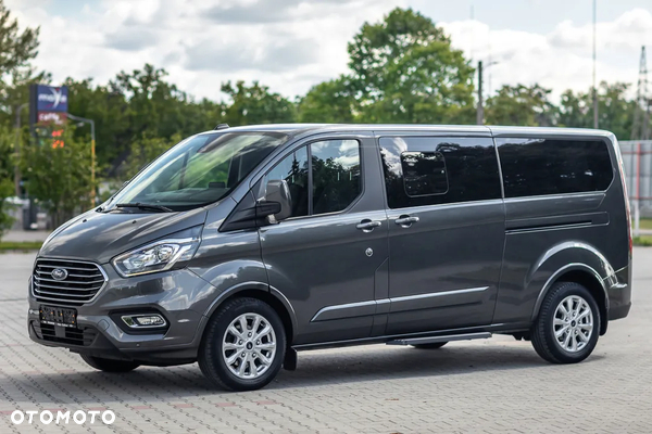 Ford Tourneo Custom 320 L2H1 VA Autm Titanium