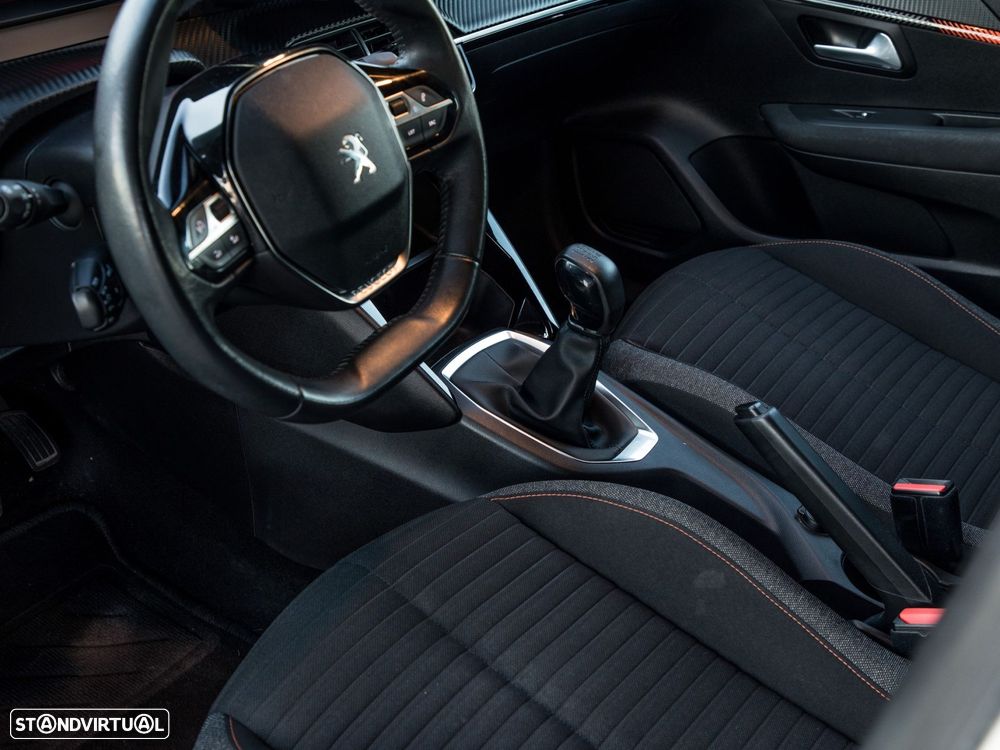 Peugeot 208 1.2 PureTech Active Pack - 18