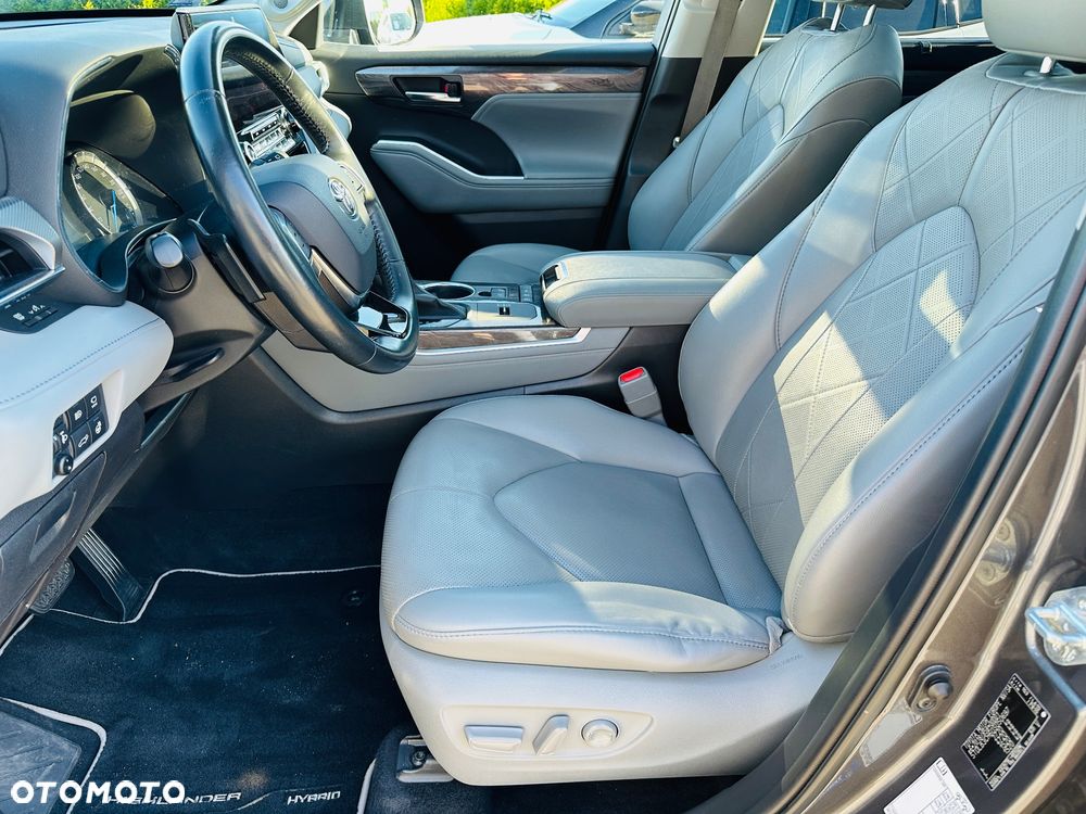 Toyota Highlander 2.5 Hybrid Executive - 33