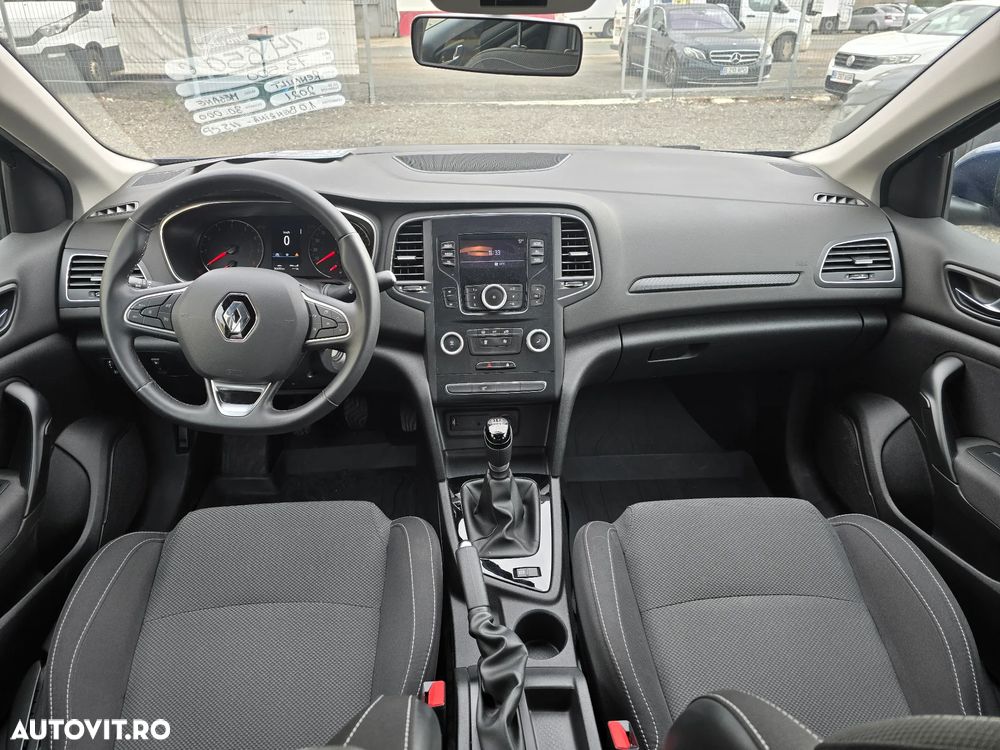 Renault Megane TCE 114 GPF Life - 13